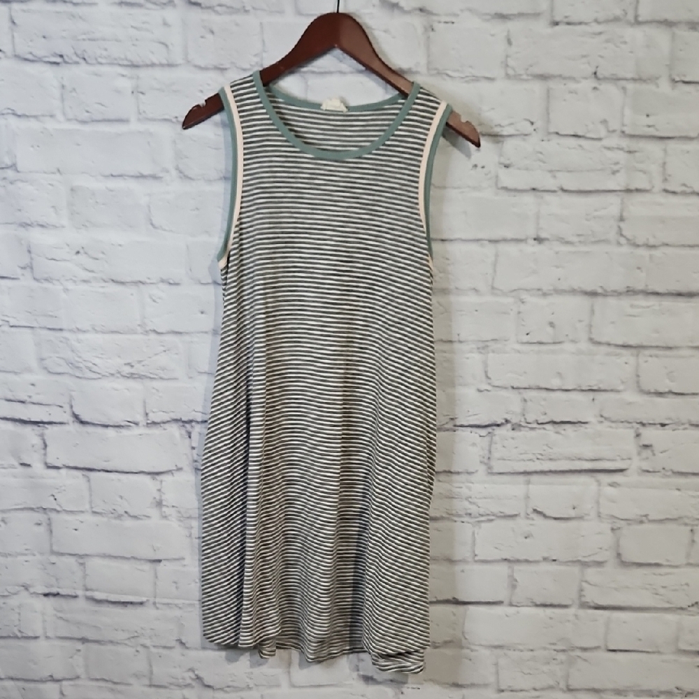 Hem & Thread Striped Sleeveless Shift Dress - Gray and White
